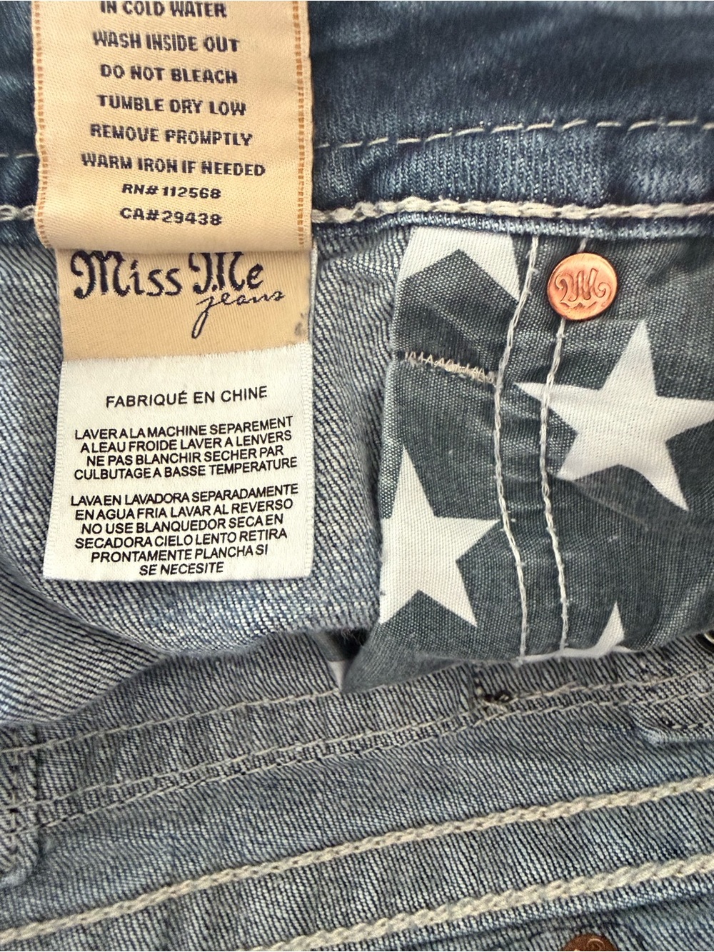 Miss Me Signature American Flag Distressed Denim Shorts Size 32 JP7010H - Picture 9 of 9